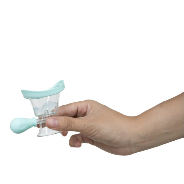 Squeeze eyewash cup ถ้วยบีบทำความสะอาดตา สีฟ้า