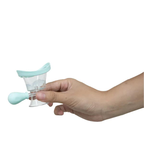 Squeeze eyewash cup ถ้วยบีบทำความสะอาดตา สีฟ้า